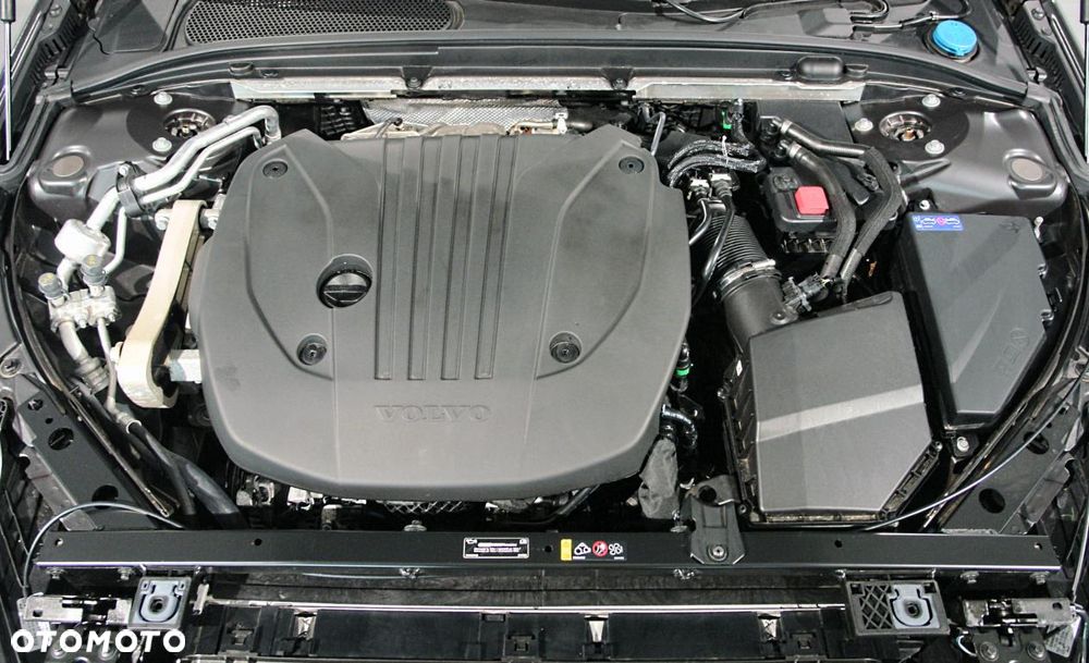 Volvo S60 B5 B AWD Ultimate Dark - 9