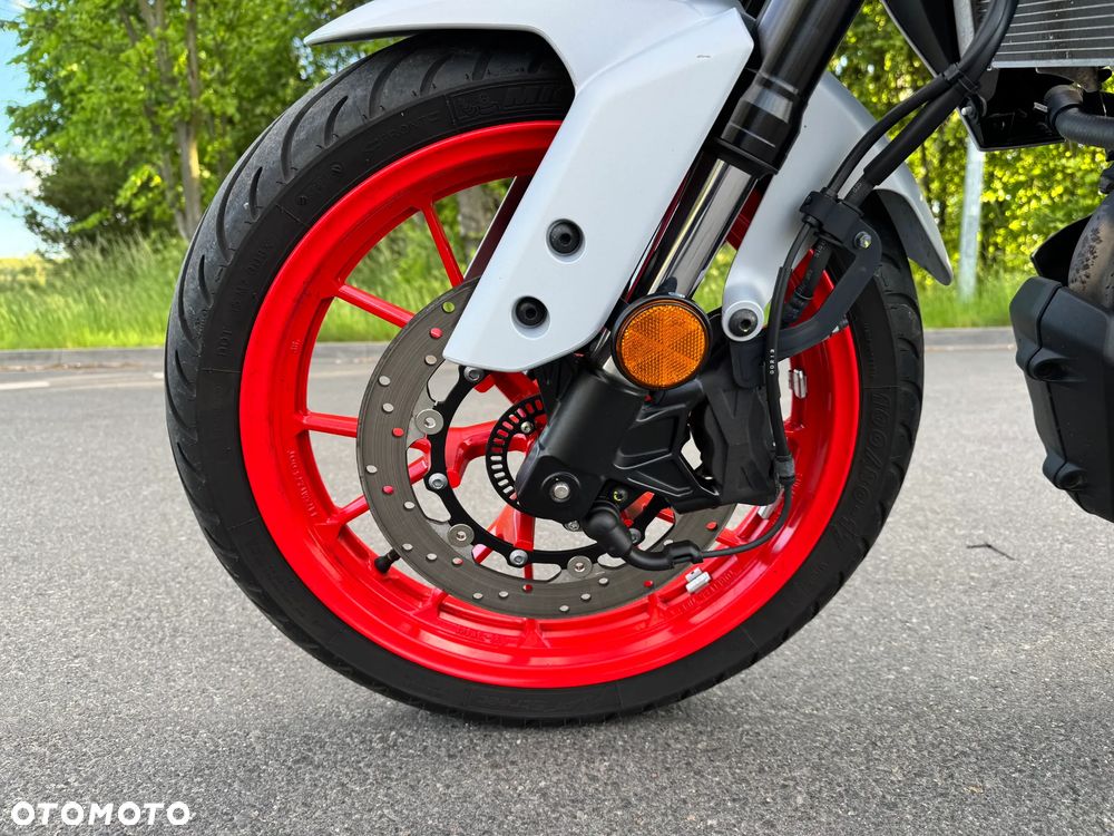 Yamaha MT - 18