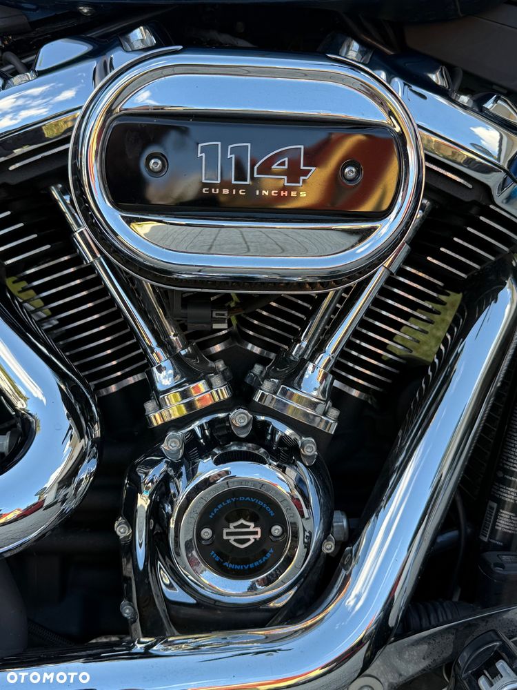 Harley-Davidson Softail Breakout - 10