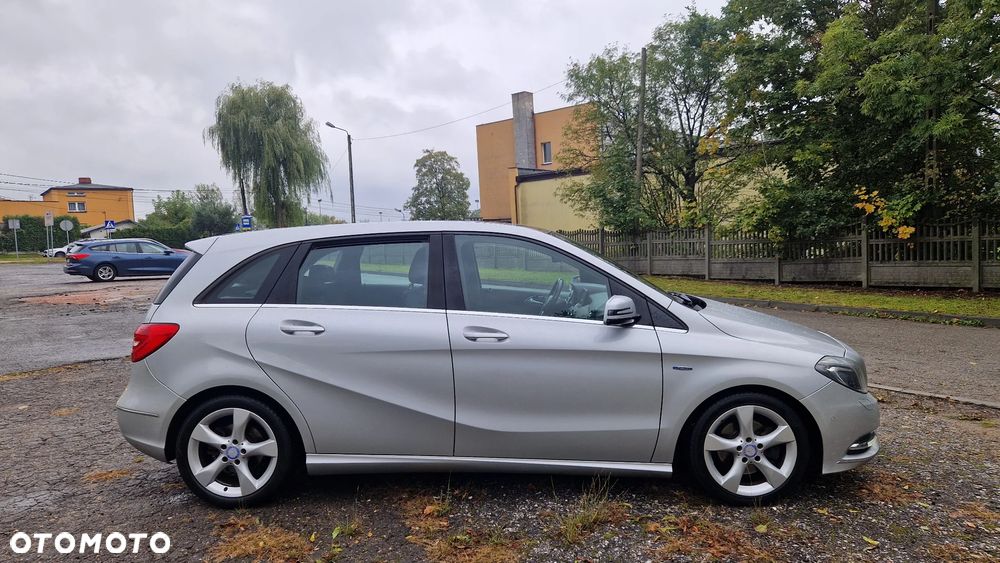Mercedes-Benz Klasa B 200 CDI (BlueEFFICIENCY) - 4
