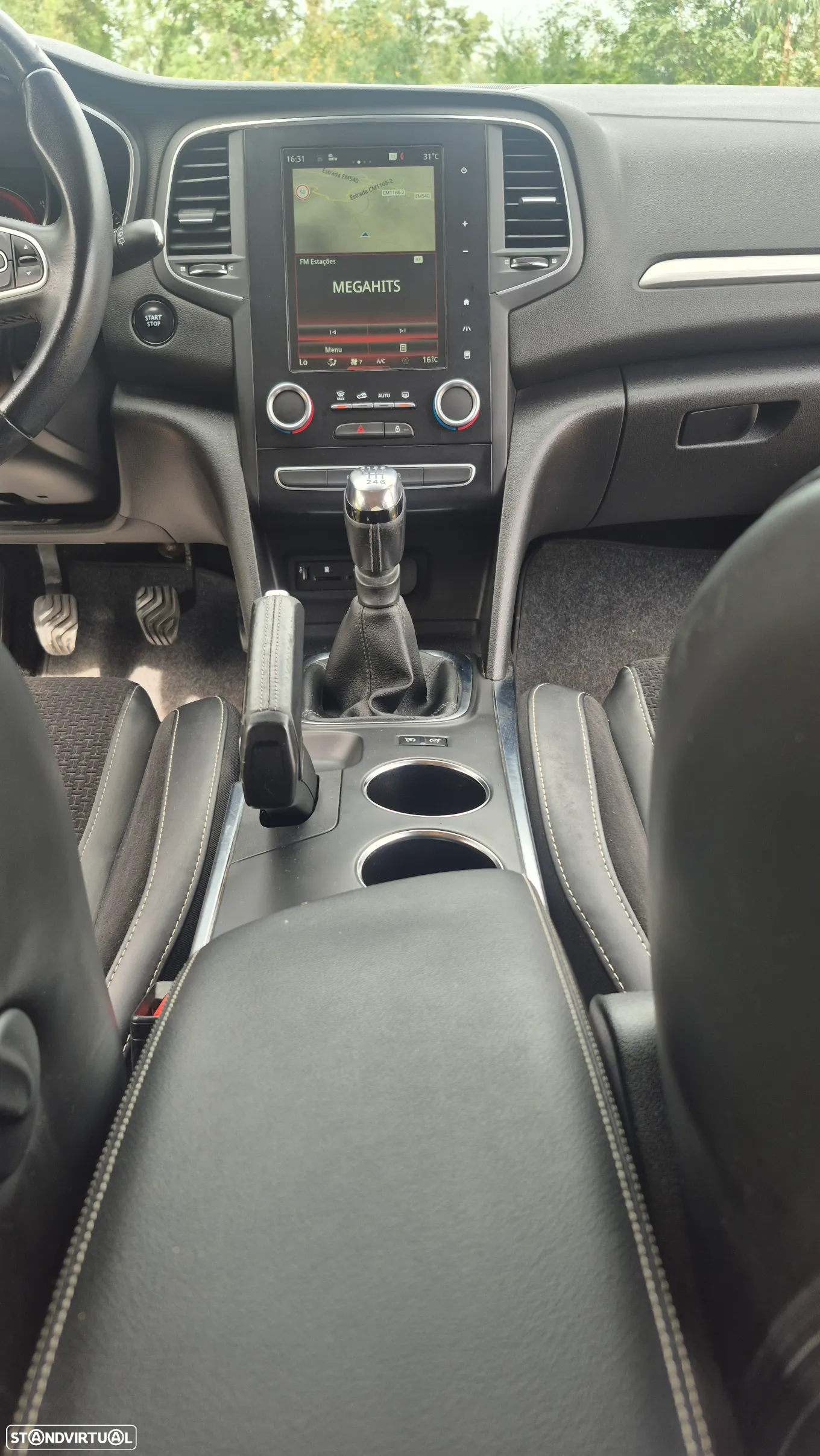 Renault Mégane Sport Tourer - 8