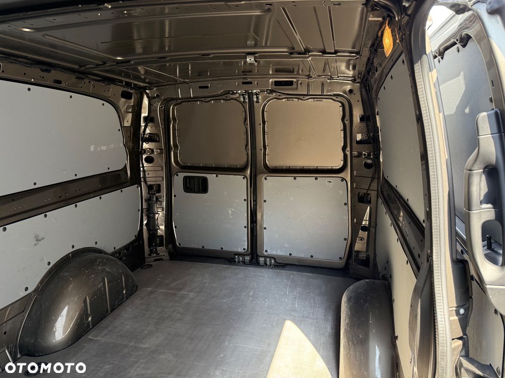 Mercedes-Benz VITO/METRIS - 20
