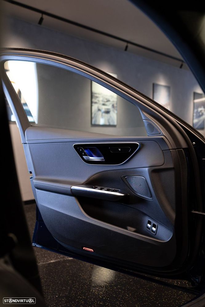 Mercedes-Benz C 300 e AMG Line - 33