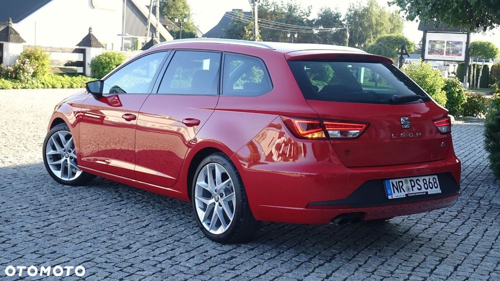 Seat Leon 2015 photo 4