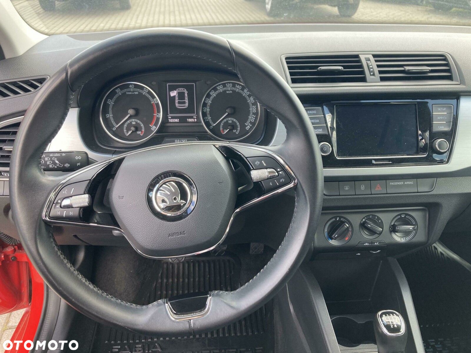Skoda Fabia 1.0 TSI Ambition - 10