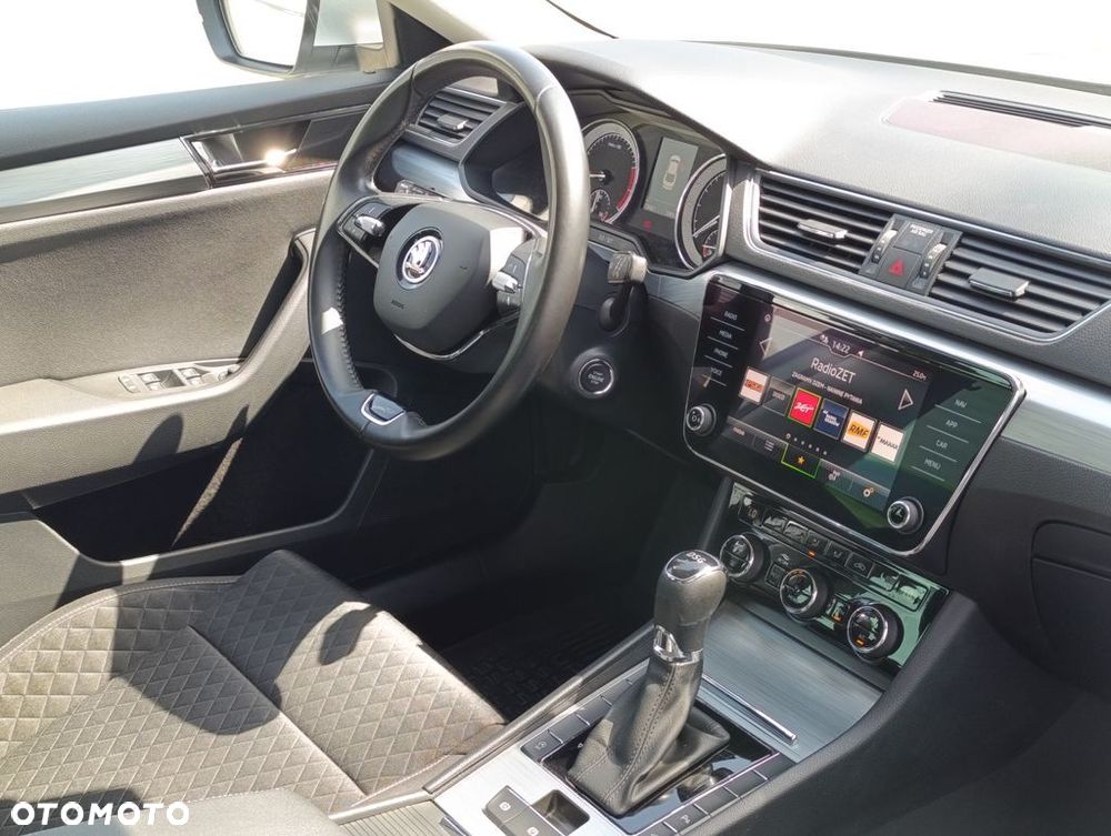 Skoda Superb 1.5 TSI Ambition DSG - 41
