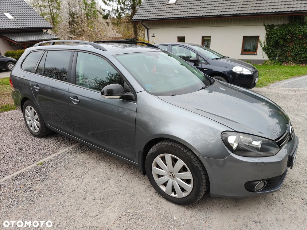 Volkswagen Golf 2.0 TDI DPF BlueMotion Technology DSG MATCH - 5