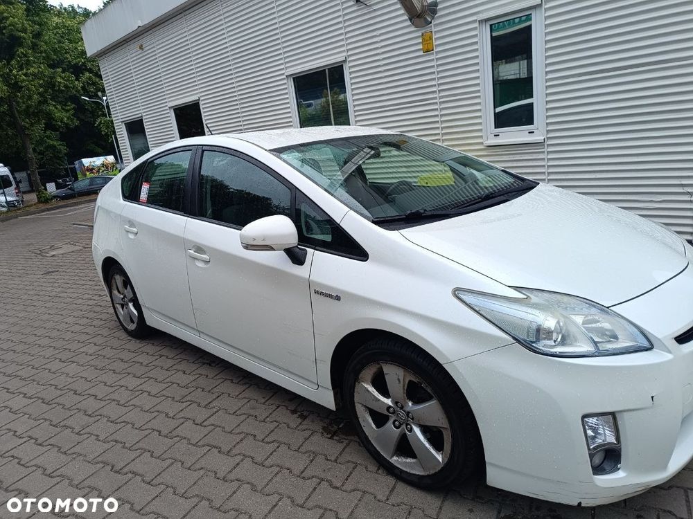Toyota Prius - 3