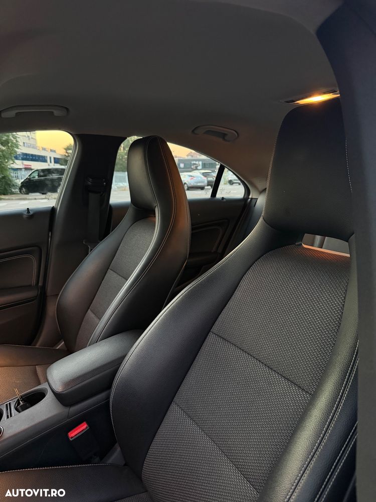 Mercedes-Benz CLA 220 d Aut. - 5