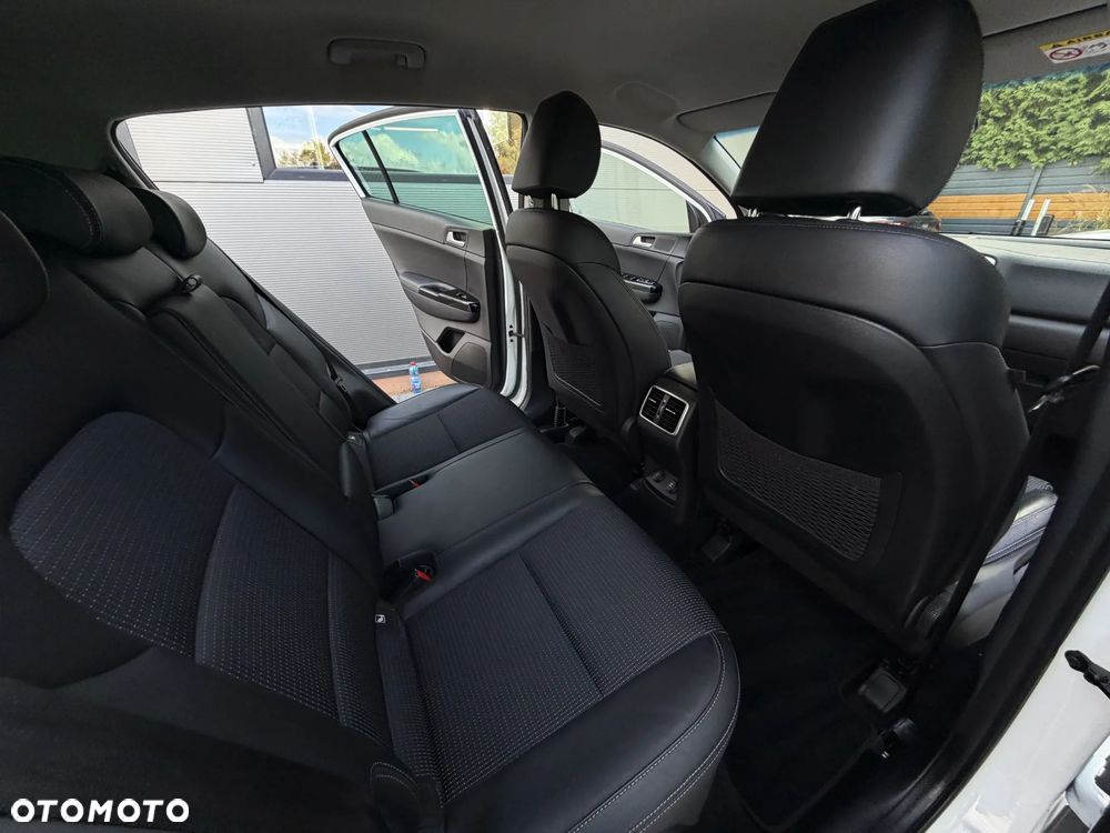 Kia Sportage - 16