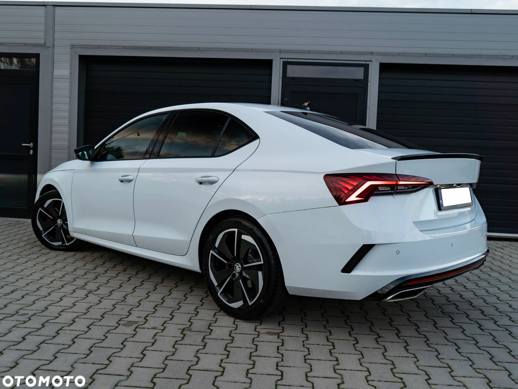 Skoda Octavia 2.0 TDI RS DSG - 14
