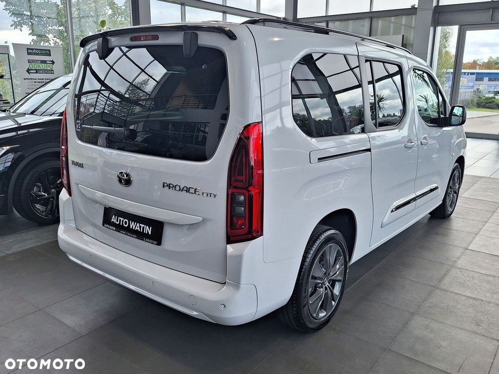 Toyota Proace City Verso Long 1.5 D-4D Family - 5