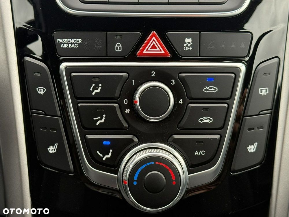 Hyundai i30 1.4 Fifa World Cup Edition - 22