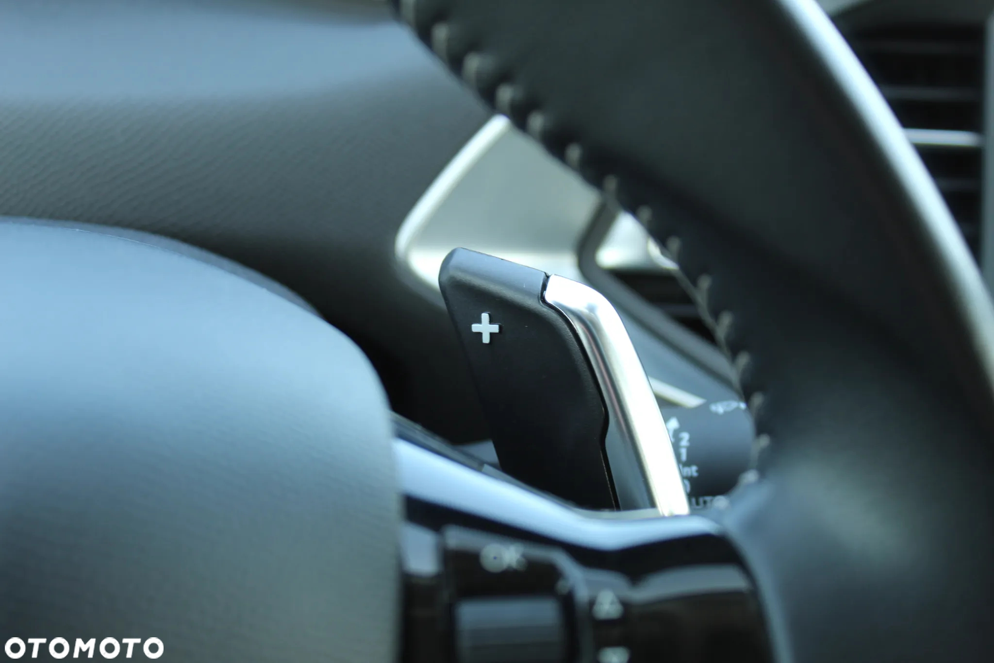 Peugeot 308 1.2 PureTech GPF Allure S&S EAT8 - 19