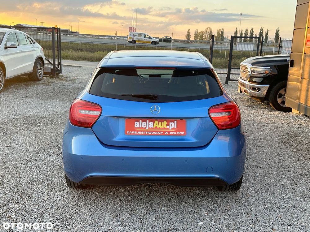 Mercedes-Benz Klasa A 180 BlueEfficiency Edition - 12