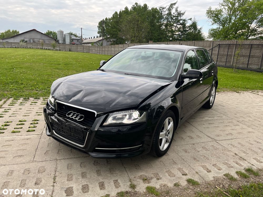 Audi A3 Sportback - 1