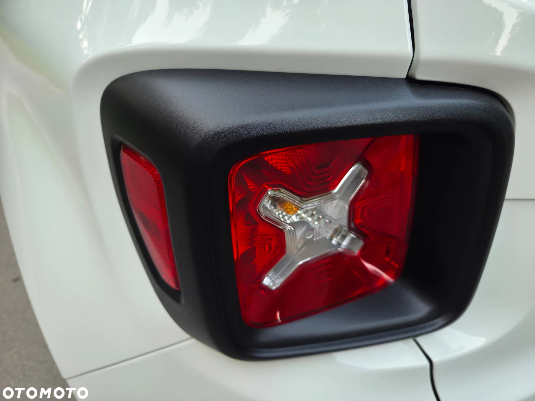 Jeep Renegade 1.4 MultiAir DSG Business Line - 28