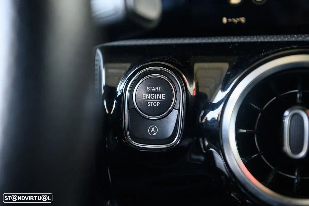 Mercedes-Benz A 180 Limousine d AMG Line Aut. - 41