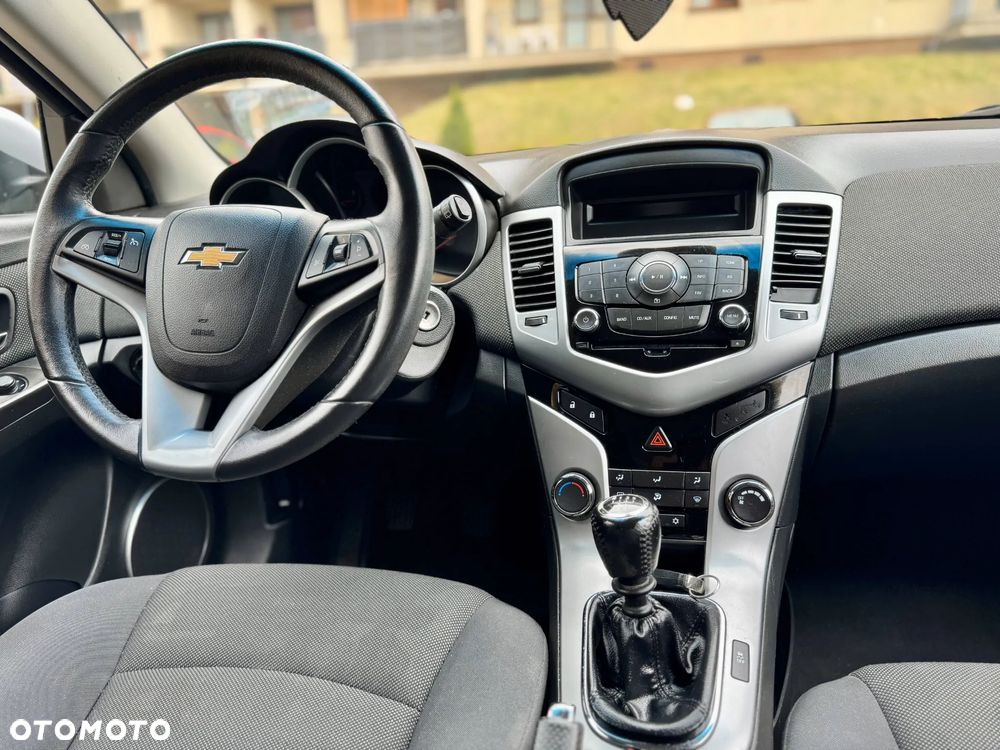 Chevrolet Cruze 1.8 LT - 7