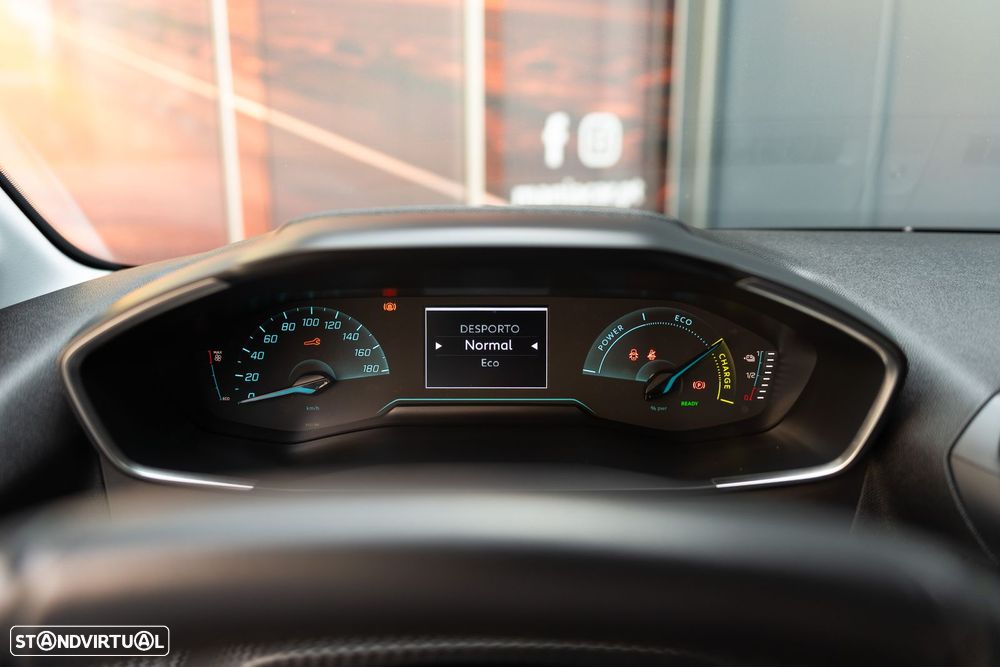 Peugeot e-208 Active - 15