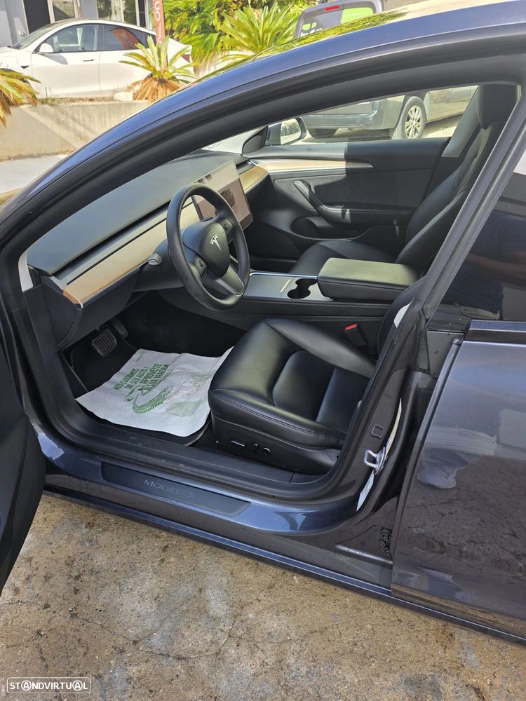Tesla Model 3 - 14