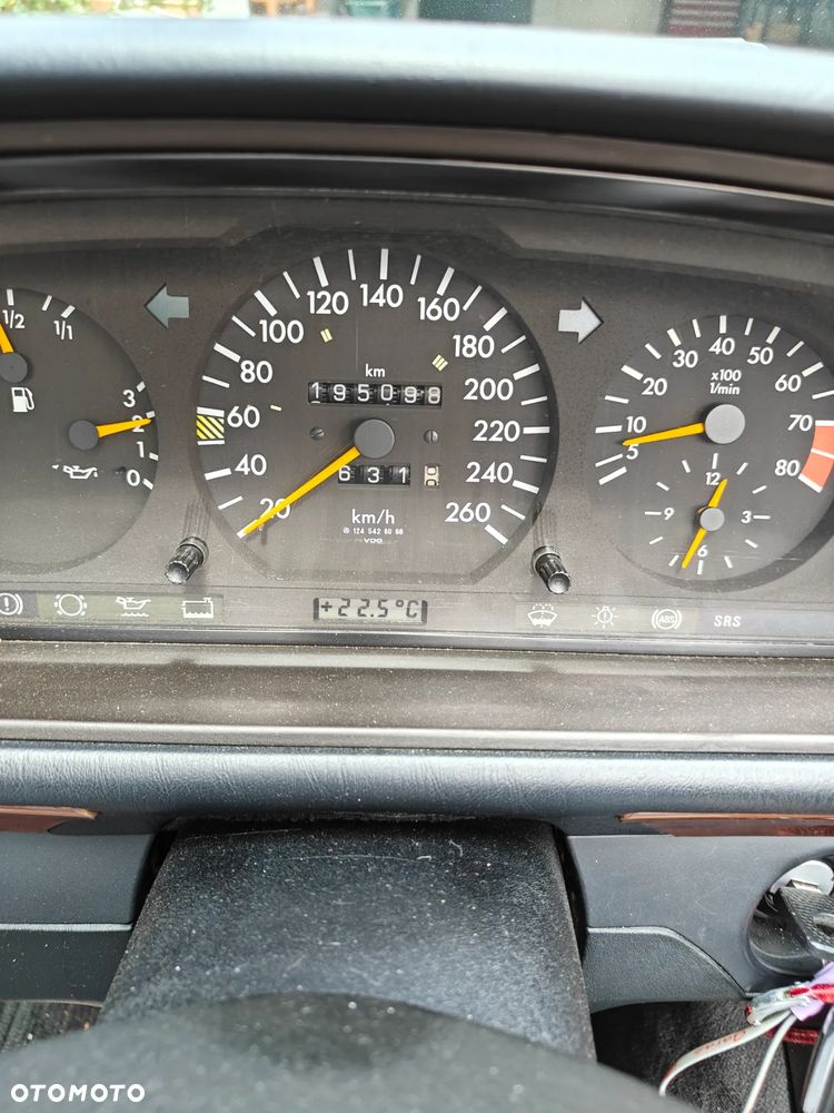 Mercedes-Benz W124 (1984-1993) - 13
