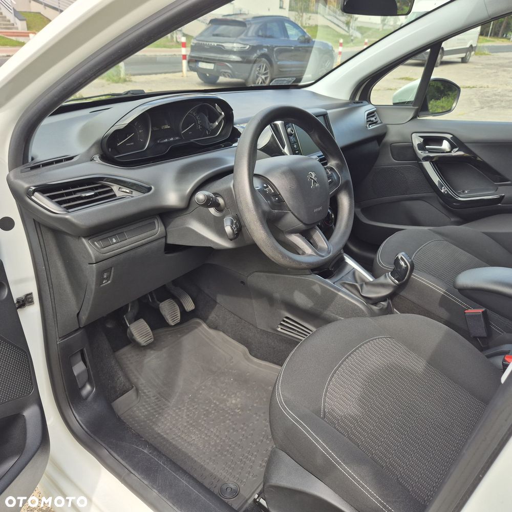 Peugeot 208 1.2 PureTech Active - 10