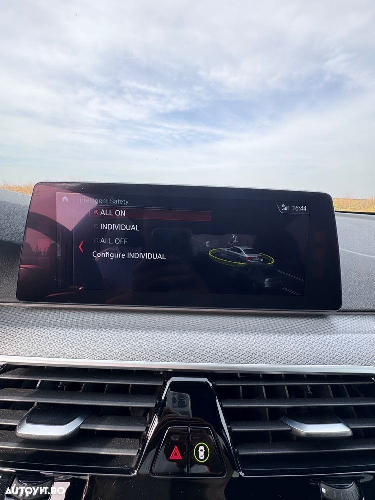 BMW Seria 5 530d xDrive Aut. - 27