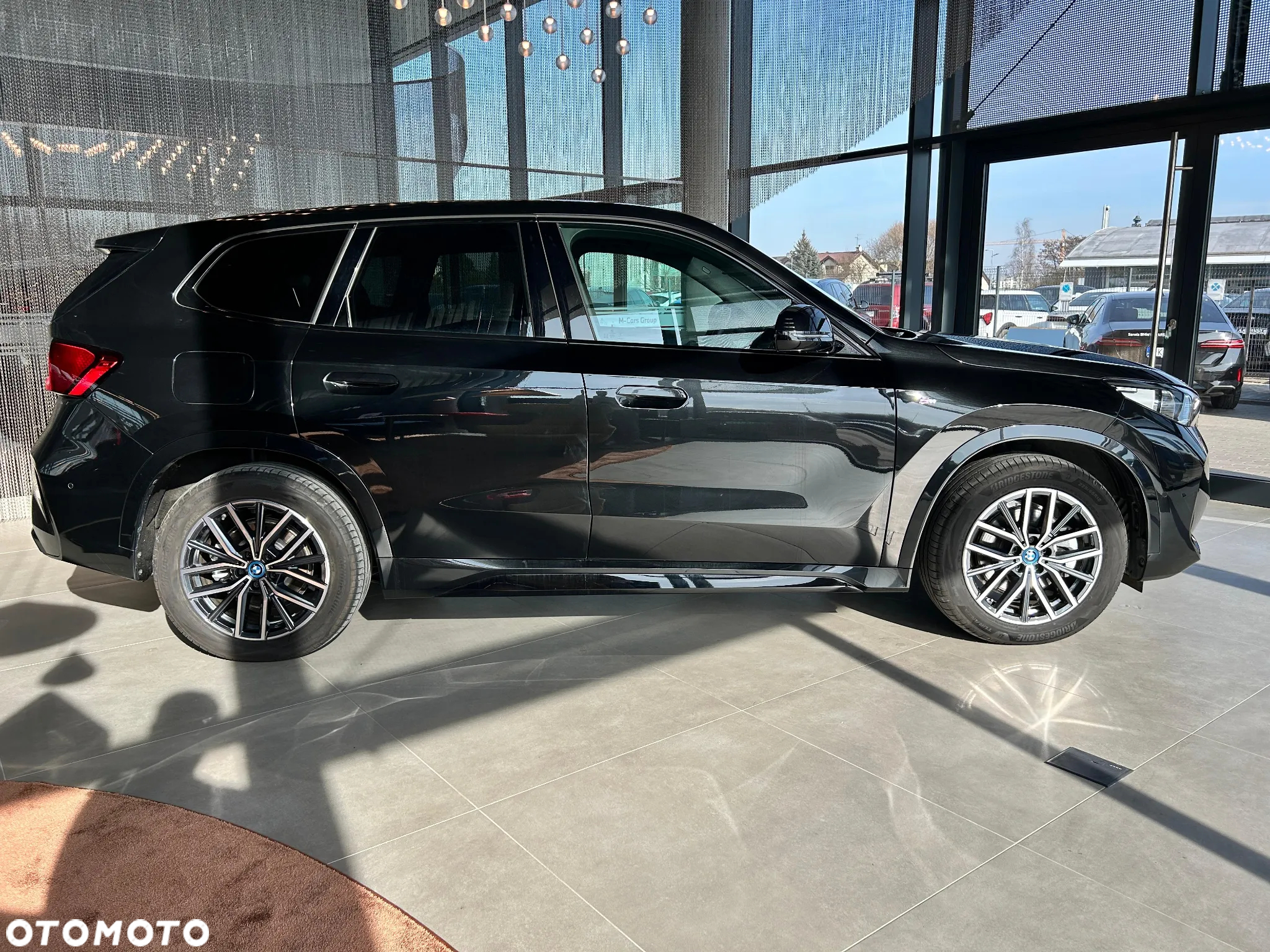 BMW iX1 xDrive30 M Sport - 9