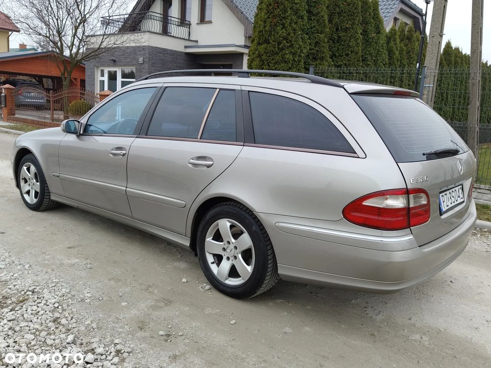 Mercedes-Benz Klasa E 320 CDI T Avantgarde - 3