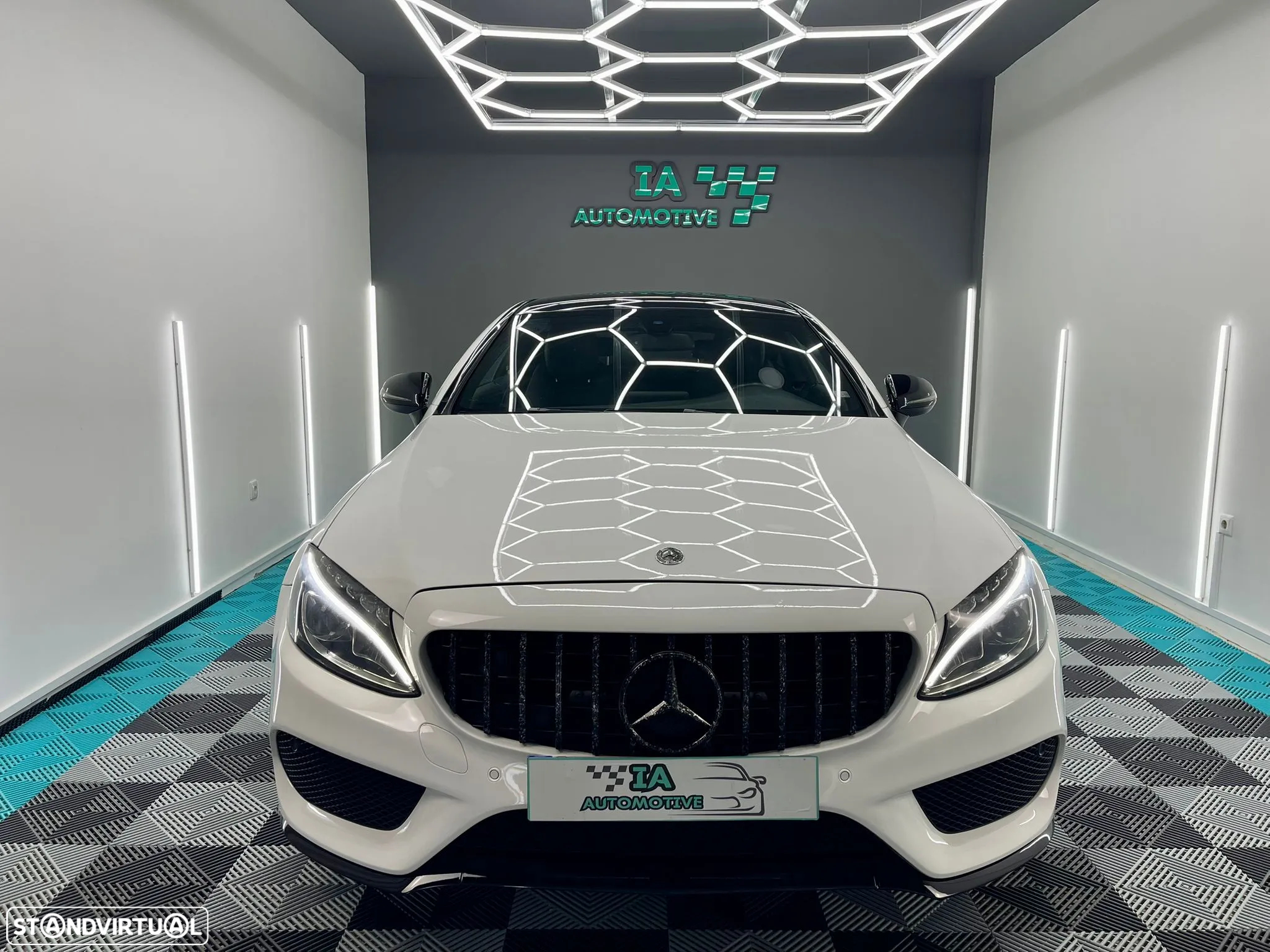 Mercedes-Benz C 180 AMG Line Aut. - 2