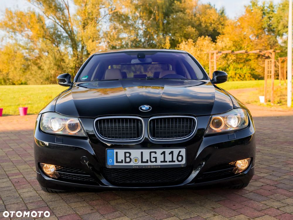 BMW Seria 3 318i - 11