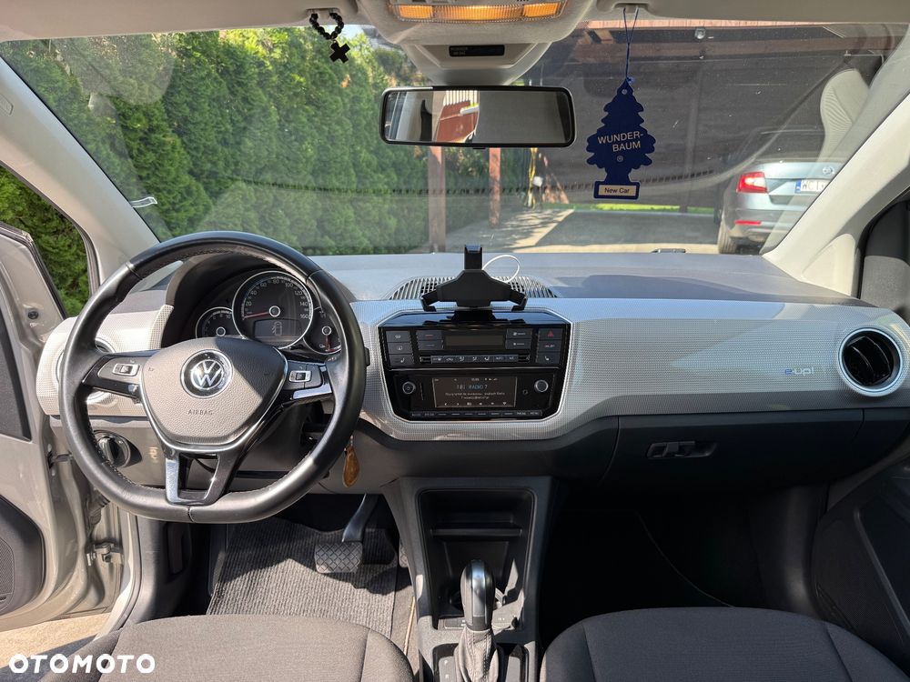 Volkswagen up! e-up - 13