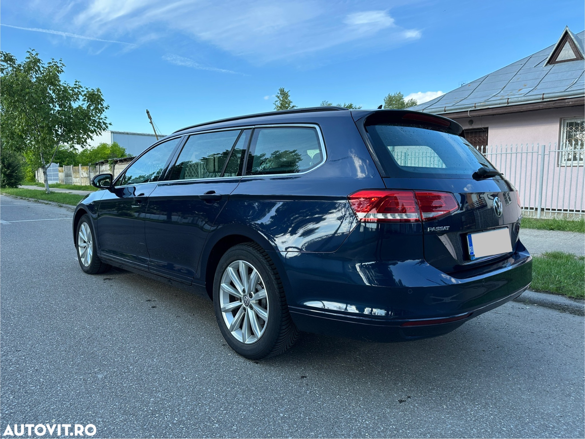 Volkswagen Passat Variant 2.0 TDI DSG (BlueMotion Technology) Highline - 4