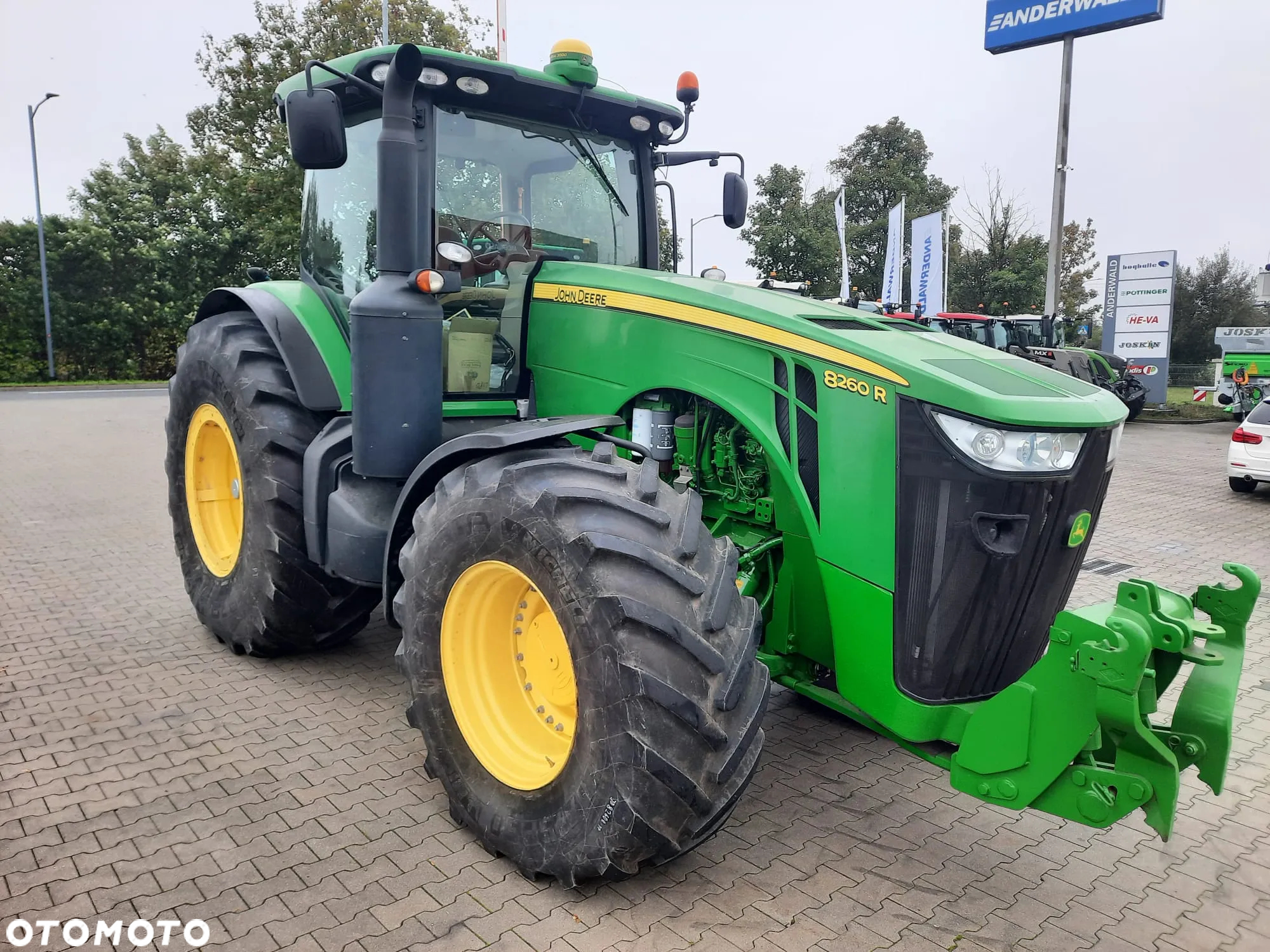 John Deere 8260 R - 2