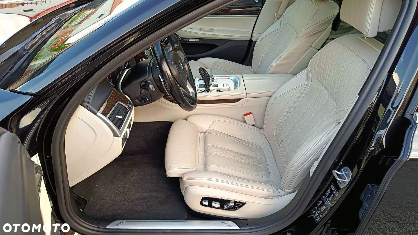 BMW Seria 7 - 21