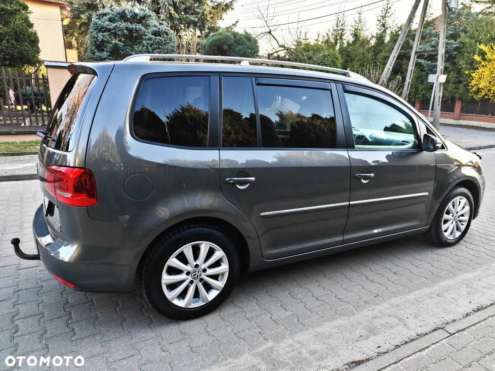 Volkswagen Touran 1.6 TDI DPF BlueMotion Technology Highline - 8