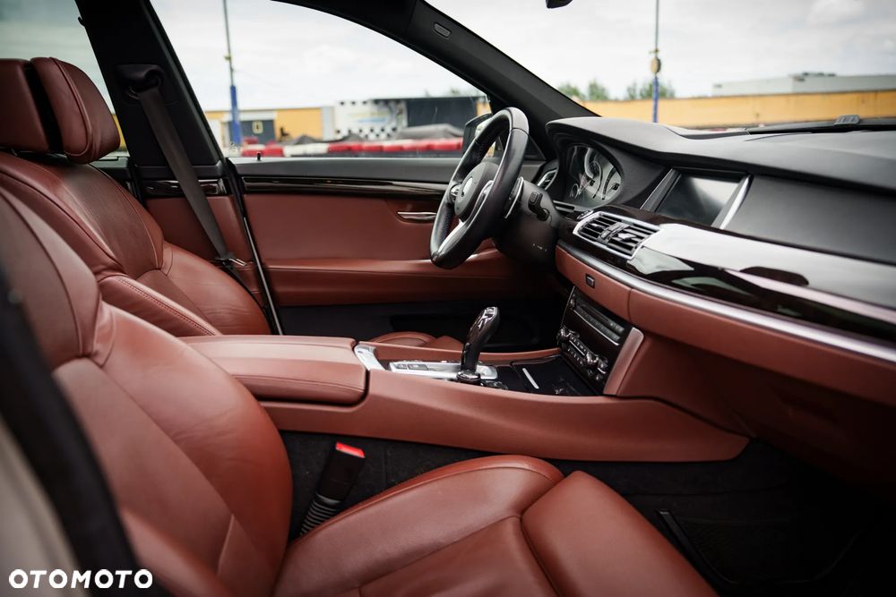 BMW 5GT 530d - 19