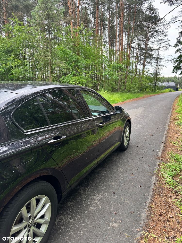 Volkswagen Passat ver-2-0-tdi-bmt-comfortline - 4