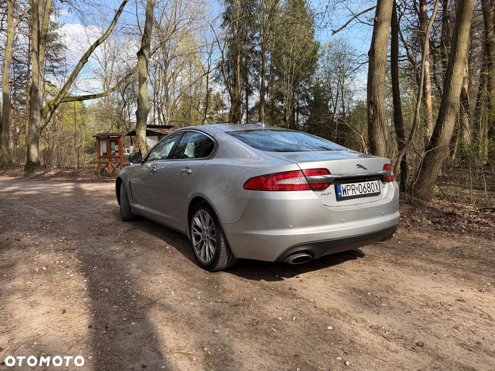 Jaguar XF 3.0 T AWD Premium Luxury - 7