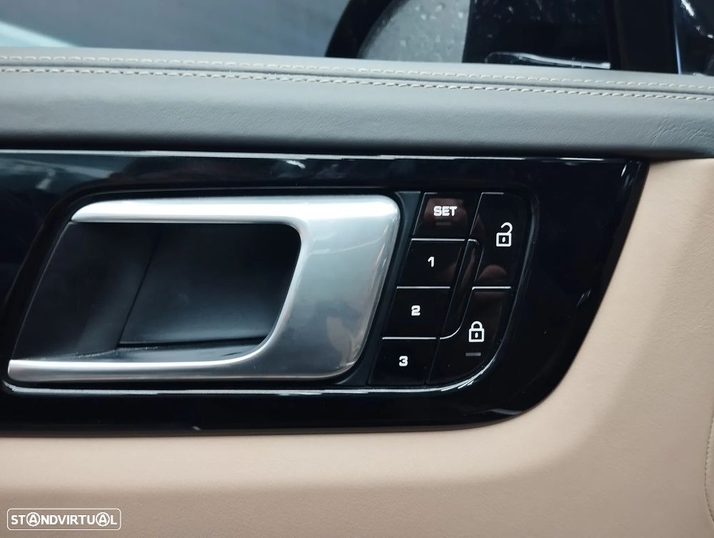 Porsche Cayenne Coupé Turbo S E-Hybrid - 29