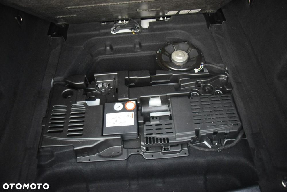 Mercedes-Benz CLA 180 7G-DCT Edition AMG Line - 24