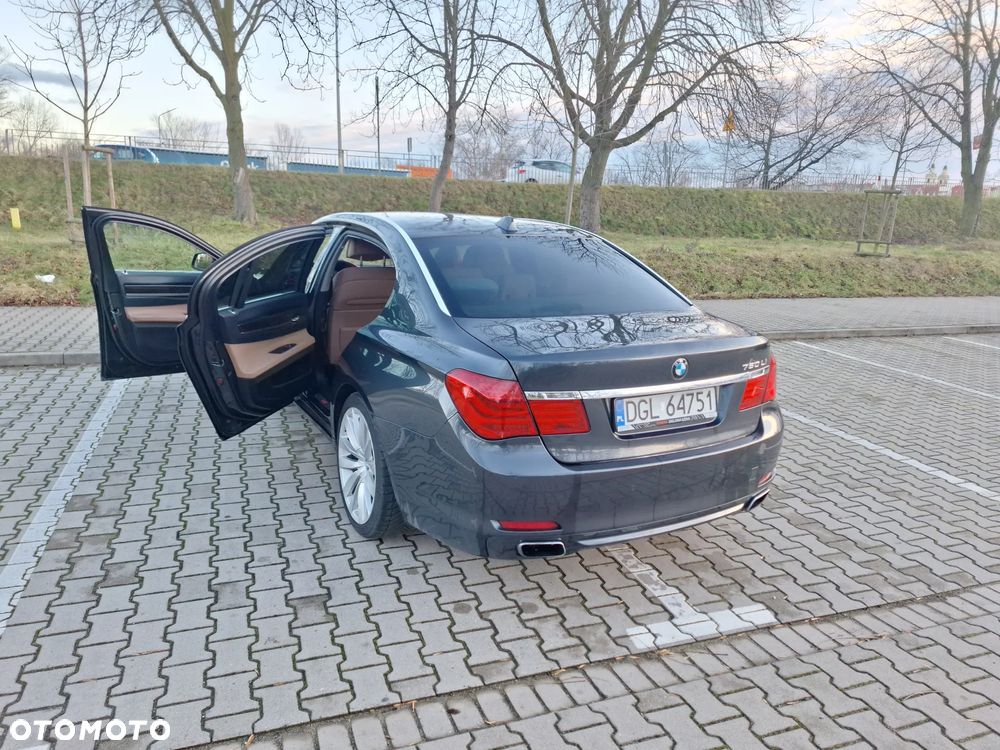 BMW Seria 7 750i L xDrive - 10