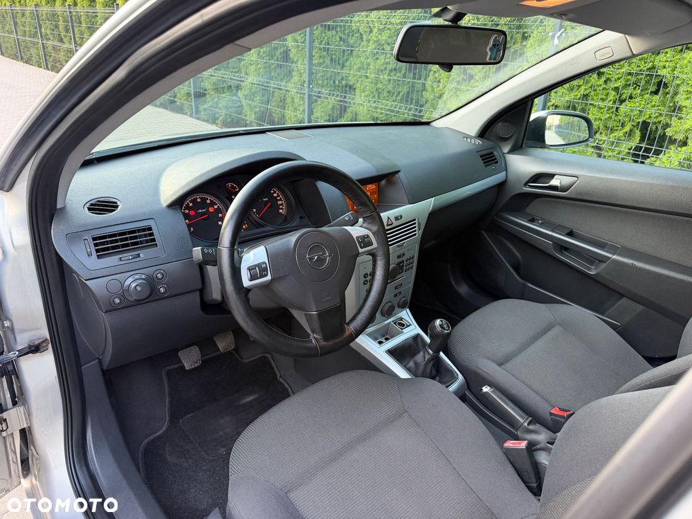 Opel Astra 1.6 Exklusiv - 5