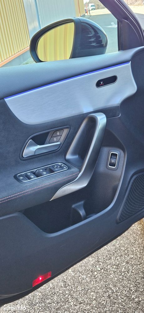 Mercedes-Benz A 200 Sedan 7G-DCT AMG Line - 10