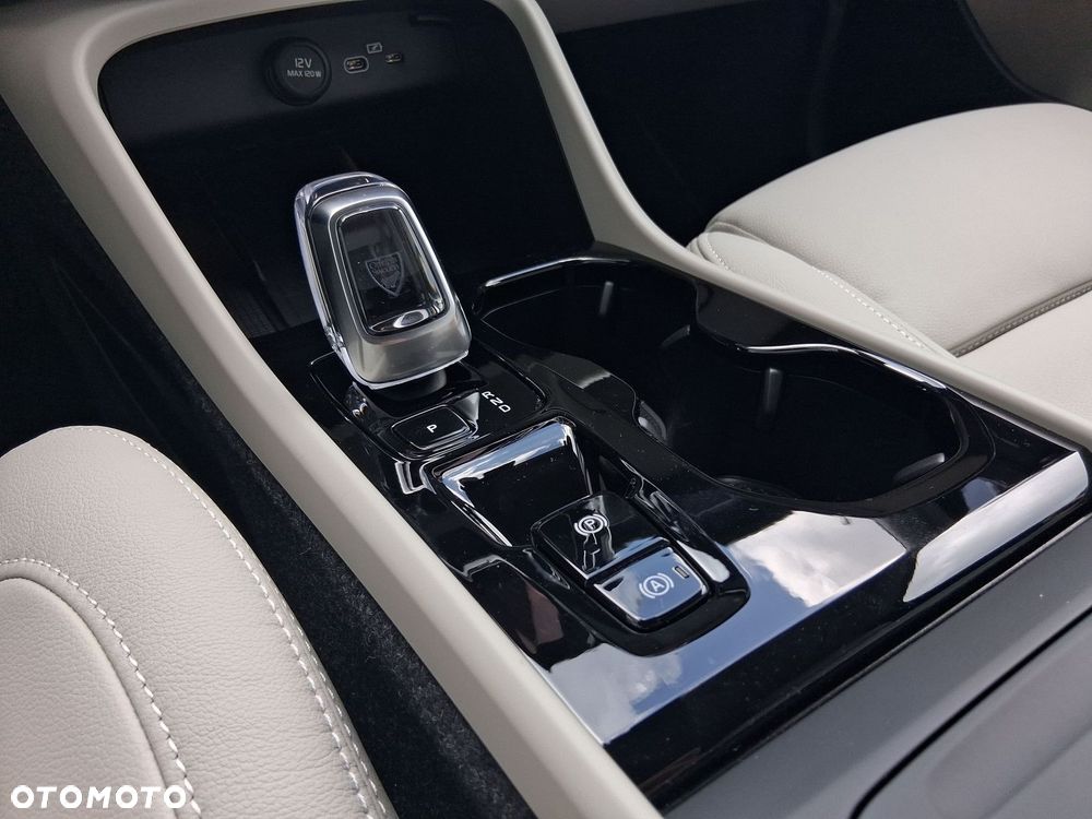 Volvo XC 40 - 17