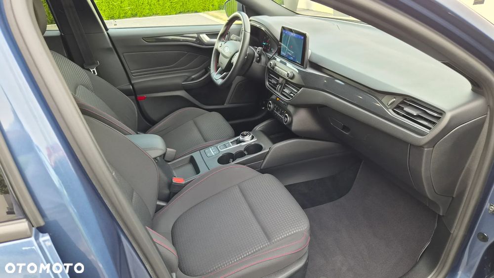 Ford Focus 2.0 TDCi ST-Line Red ASS PowerShift - 9
