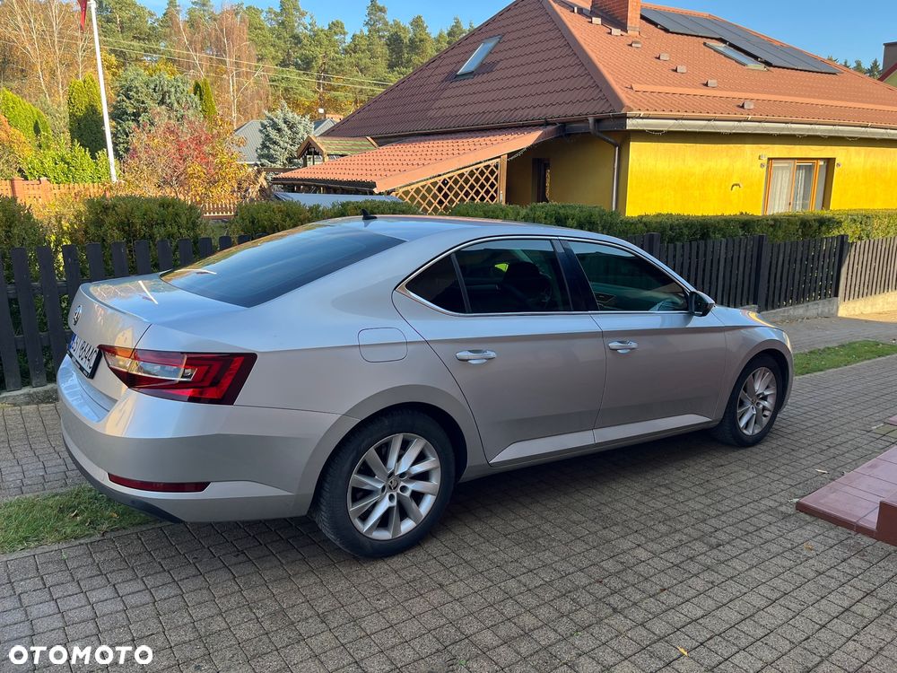 Skoda Superb 2.0 TDI Style DSG7 - 2