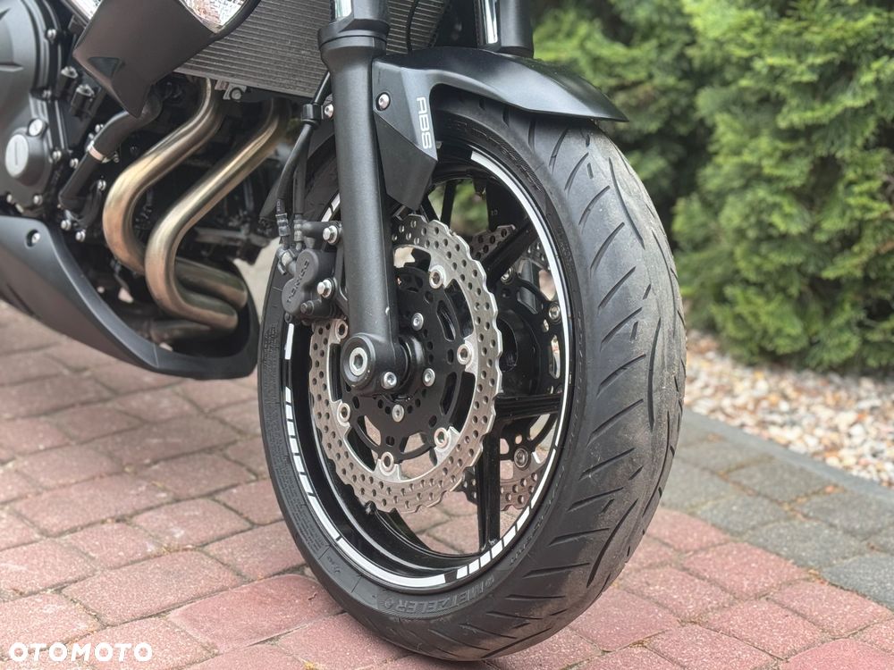 Kawasaki ER - 22