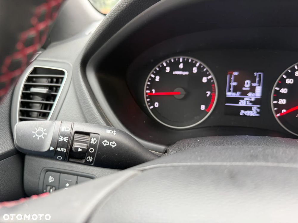 Hyundai i20 - 13